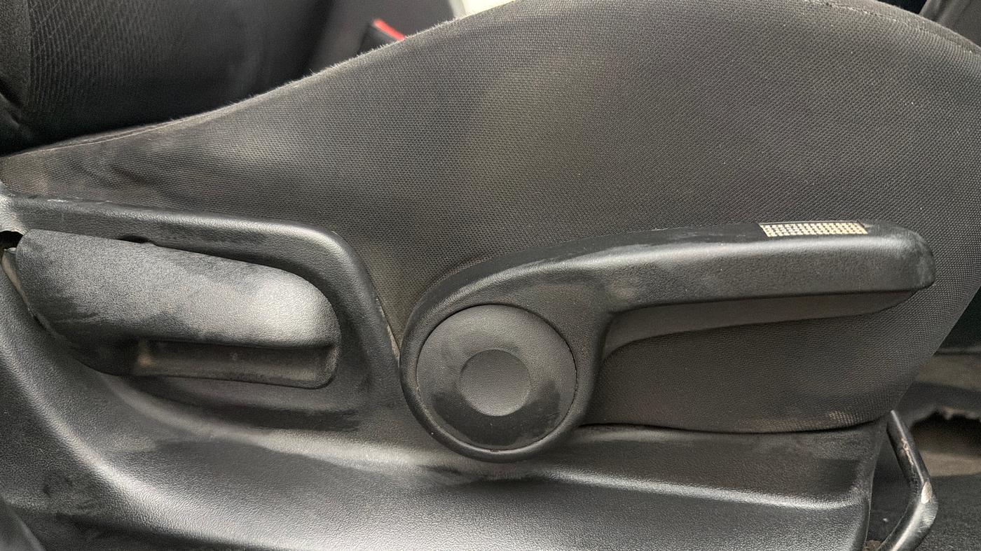 2016 Maruti Swift ZXI, Petrol, Manual, 67,131 km, Driver Side Adjustment Panel