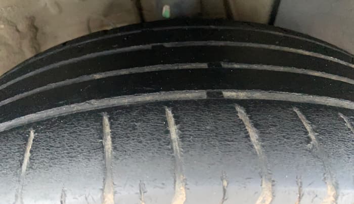 2021 Hyundai VENUE SX PLUS 1.0 TURBO DCT, Petrol, Automatic, 52,065 km, Right Front Tyre Tread