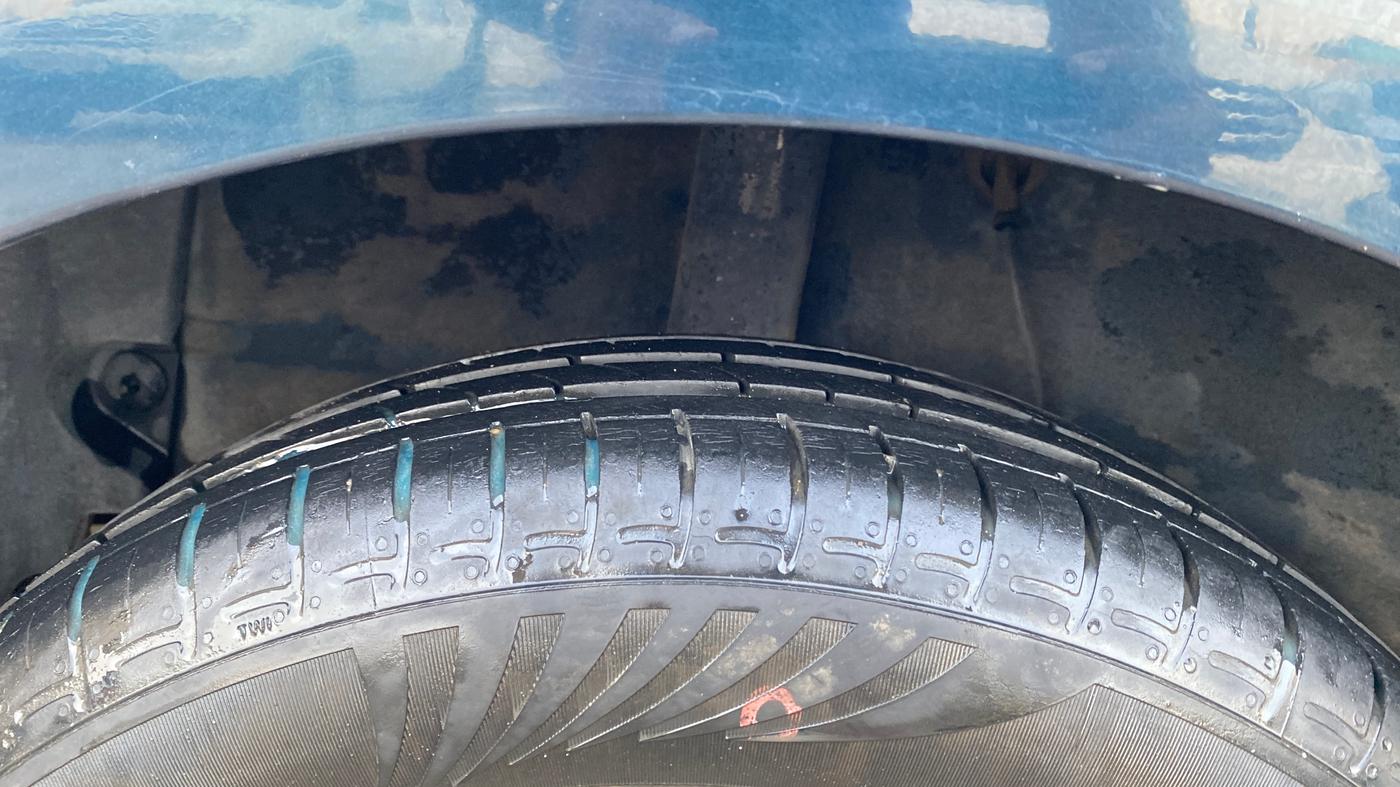 2021 Hyundai GRAND I10 NIOS SPORTZ AMT 1.2 KAPPA VTVT, Petrol, Automatic, 25,980 km, Right Rear Tyre Tread