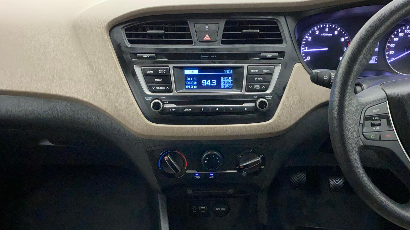 2016 Hyundai Elite i20 MAGNA 1.2, Petrol, Manual, 54,562 km, Air Conditioner