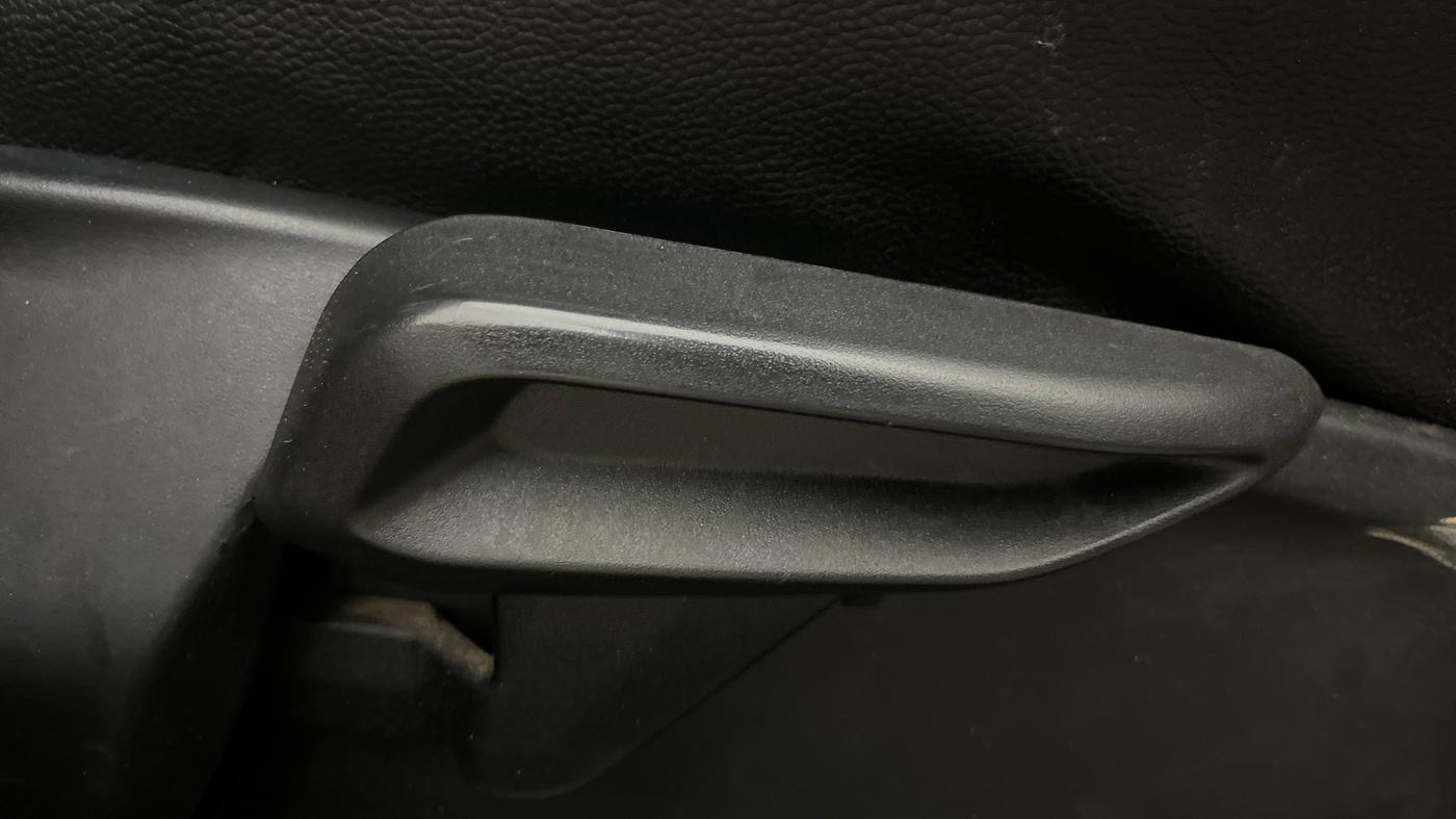 2022 Tata NEXON XZ PLUS (HS) PETROL, Petrol, Manual, 74,033 km, Driver Side Adjustment Panel