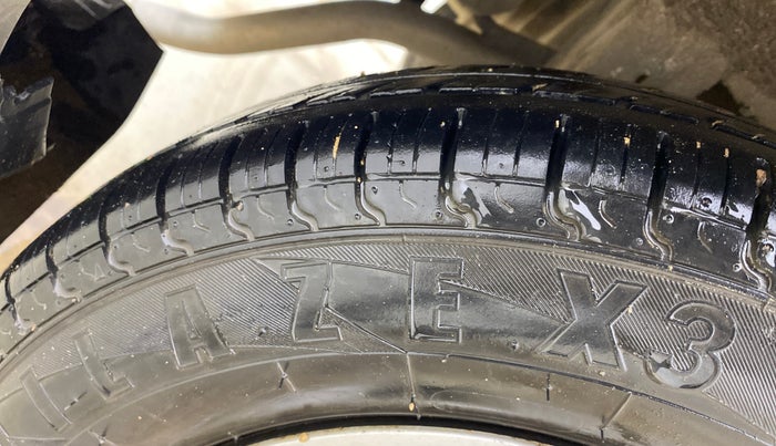 2016 Maruti Alto 800 VXI, CNG, Manual, 81,414 km, Right Rear Tyre Tread