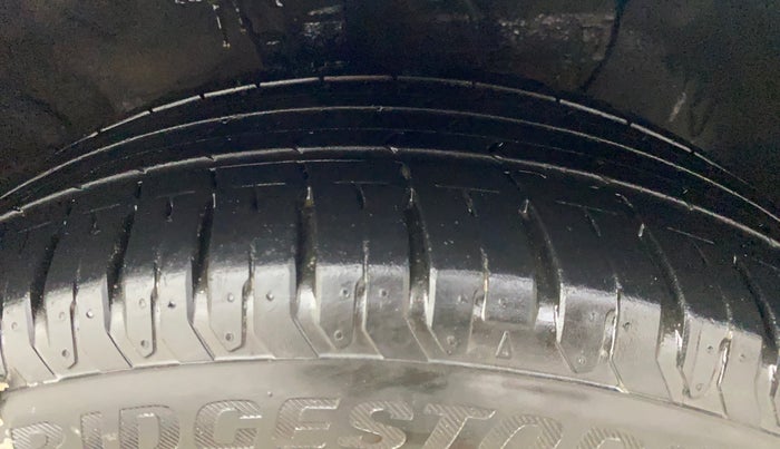 2020 Hyundai Verna SX 1.5 VTVT, Petrol, Manual, 27,736 km, Right Front Tyre Tread