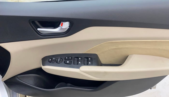 2020 Hyundai Verna SX 1.5 VTVT, Petrol, Manual, 27,736 km, Driver Side Door Panels Control