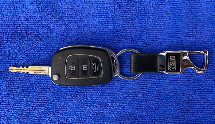 2020 Hyundai GRAND I10 NIOS SPORTZ AMT 1.2 KAPPA VTVT, Petrol, Automatic, 53,018 km, Key Close Up