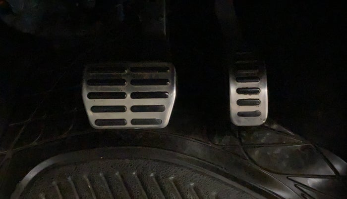 2013 Volkswagen Polo GT TSI AT, Petrol, Automatic, 1,02,428 km, Pedals