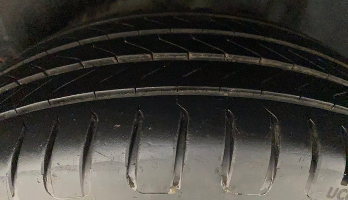 2013 Volkswagen Polo GT TSI AT, Petrol, Automatic, 1,02,428 km, Left Rear Tyre Tread