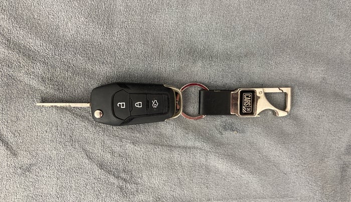 2016 Ford Figo Aspire 1.2 TITANIUM PETROL, Petrol, Manual, 29,743 km, Key Close Up