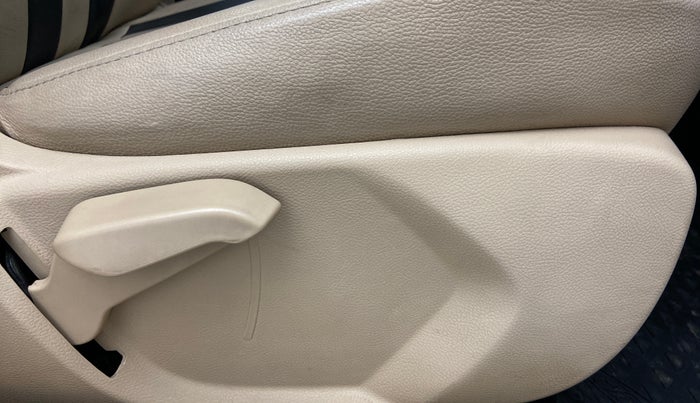 2016 Ford Figo Aspire 1.2 TITANIUM PETROL, Petrol, Manual, 29,743 km, Driver Side Adjustment Panel