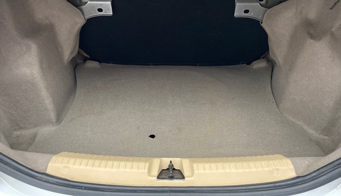 2016 Ford Figo Aspire 1.2 TITANIUM PETROL, Petrol, Manual, 29,743 km, Boot Inside