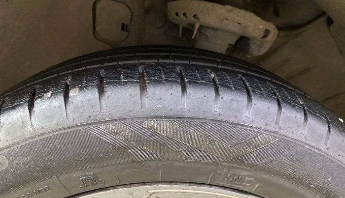 2021 Hyundai Verna SX 1.5 VTVT IVT, Petrol, Automatic, 66,727 km, Left Front Tyre Tread