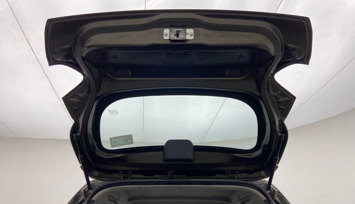2018 Renault Kwid RXT 1.0 AMT (O), Petrol, Automatic, 50,188 km, Boot Door Open