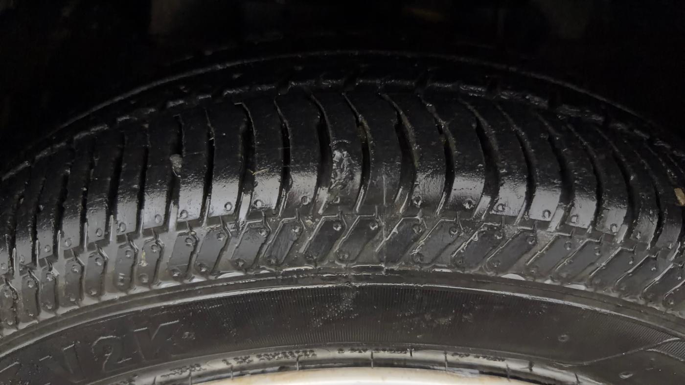 2018 Ford Ecosport TREND + 1.5L PETROL AT, Petrol, Automatic, 80,903 km, Left Front Tyre Tread