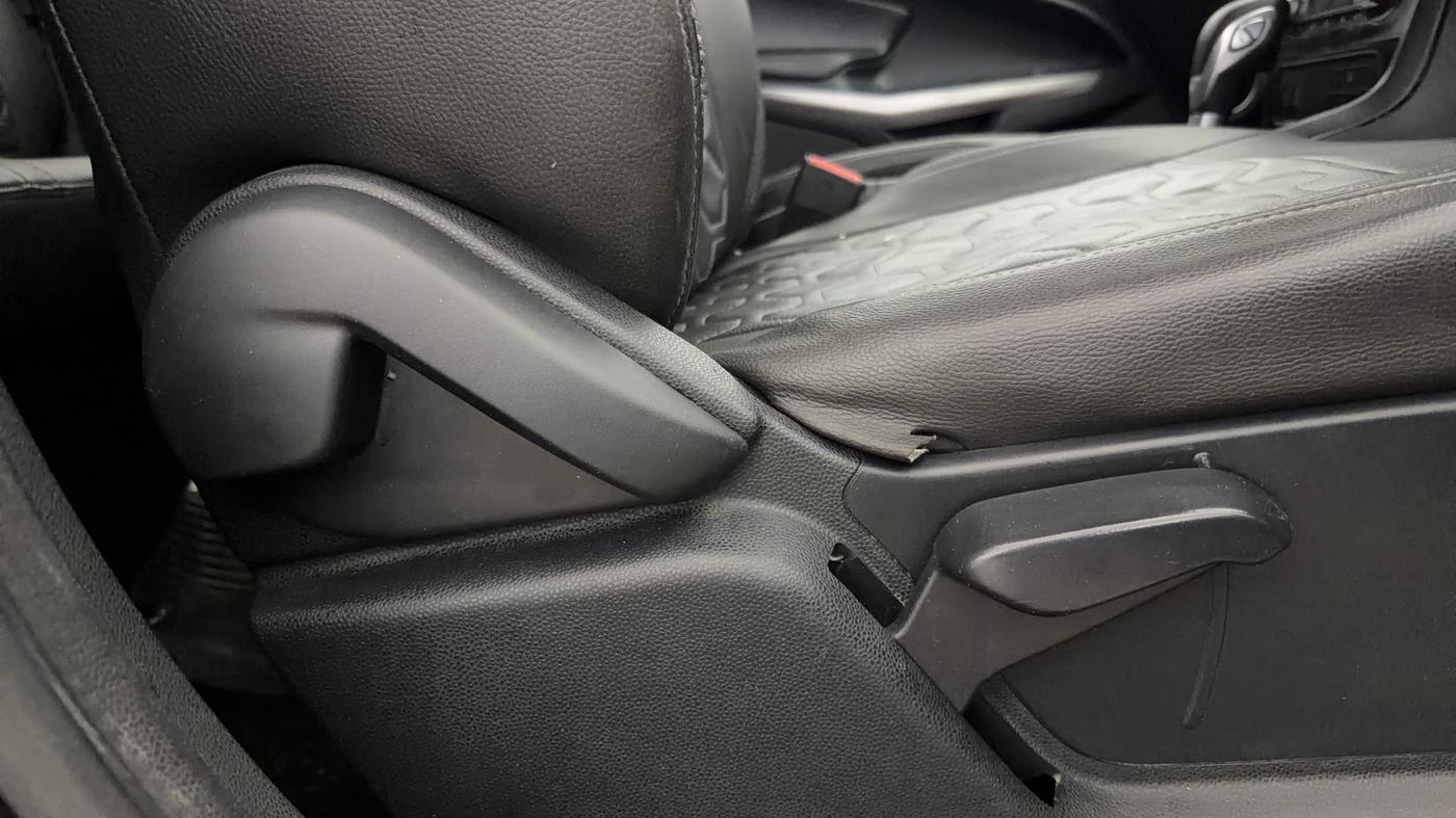 2018 Ford Ecosport TREND + 1.5L PETROL AT, Petrol, Automatic, 80,903 km, Driver Side Adjustment Panel