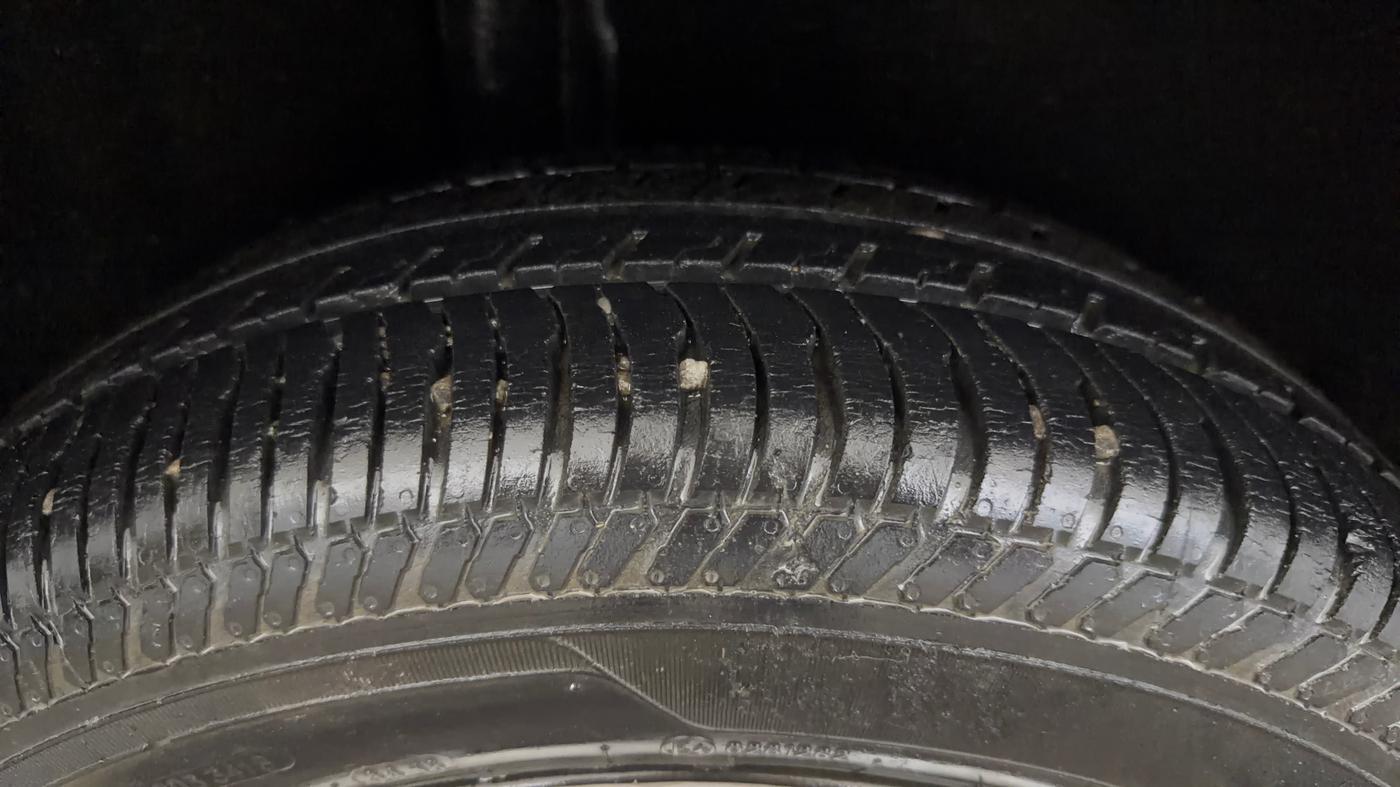 2018 Ford Ecosport TREND + 1.5L PETROL AT, Petrol, Automatic, 80,903 km, Right Rear Tyre Tread