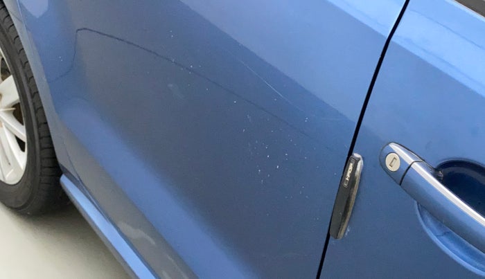 2016 Volkswagen Ameo HIGHLINE1.2L, Petrol, Manual, 42,048 km, Right rear door - Minor scratches