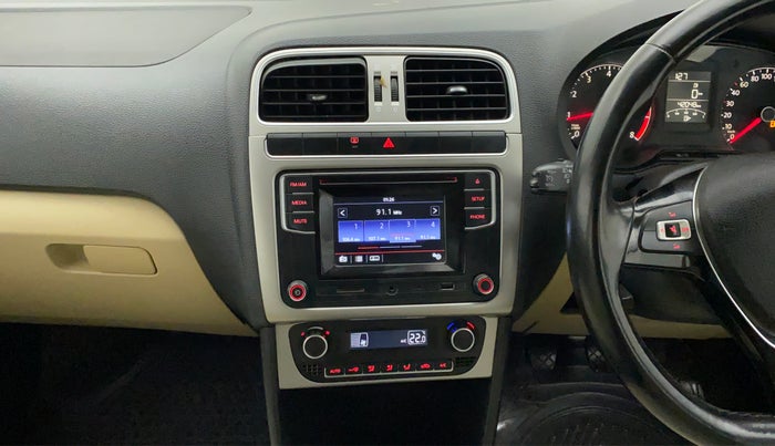 2016 Volkswagen Ameo HIGHLINE1.2L, Petrol, Manual, 42,048 km, Air Conditioner