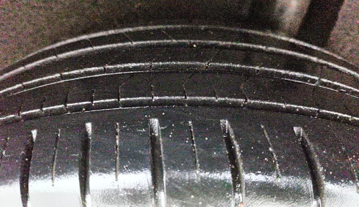 2020 Maruti Baleno ALPHA PETROL 1.2, Petrol, Manual, 27,355 km, Left Rear Tyre Tread