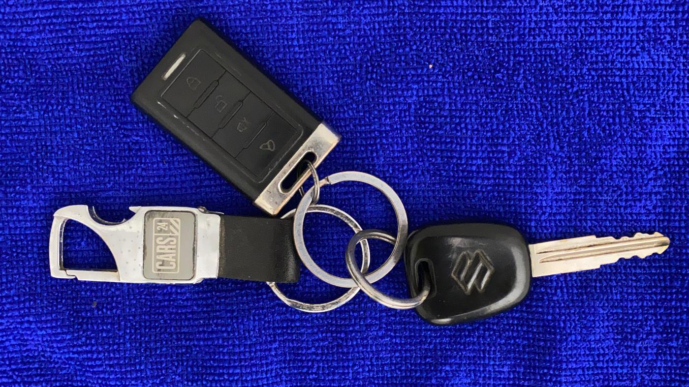 2016 Maruti Alto 800 LXI, Petrol, Manual, 27,010 km, Key Close Up