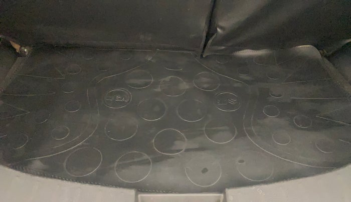 2014 Maruti Wagon R 1.0 VXI, Petrol, Manual, 55,241 km, Boot Inside