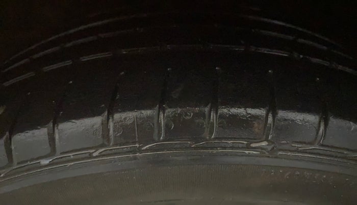 2017 Maruti Baleno ZETA CVT PETROL 1.2, Petrol, Automatic, 93,326 km, Left Front Tyre Tread