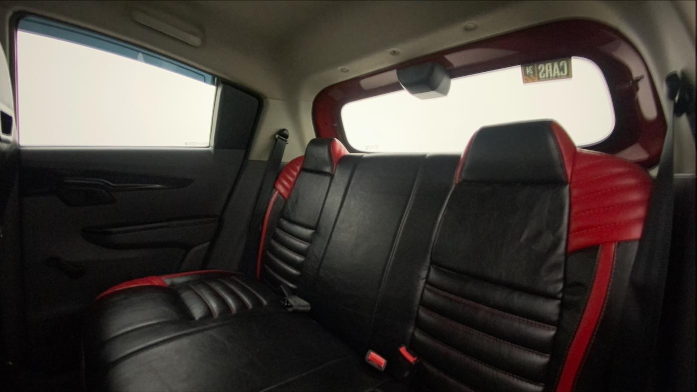 2018 Mahindra KUV 100 NXT K2+ P 6 STR, Petrol, Manual, 14,266 km, Right Side Rear Door Cabin