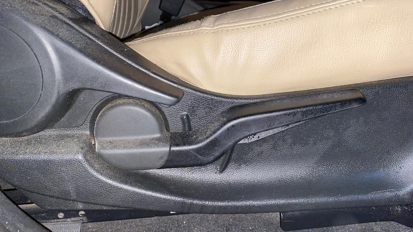 2020 Honda City 1.5L I-VTEC V CVT 5TH GEN, Petrol, Automatic, 32,048 km, Driver Side Adjustment Panel