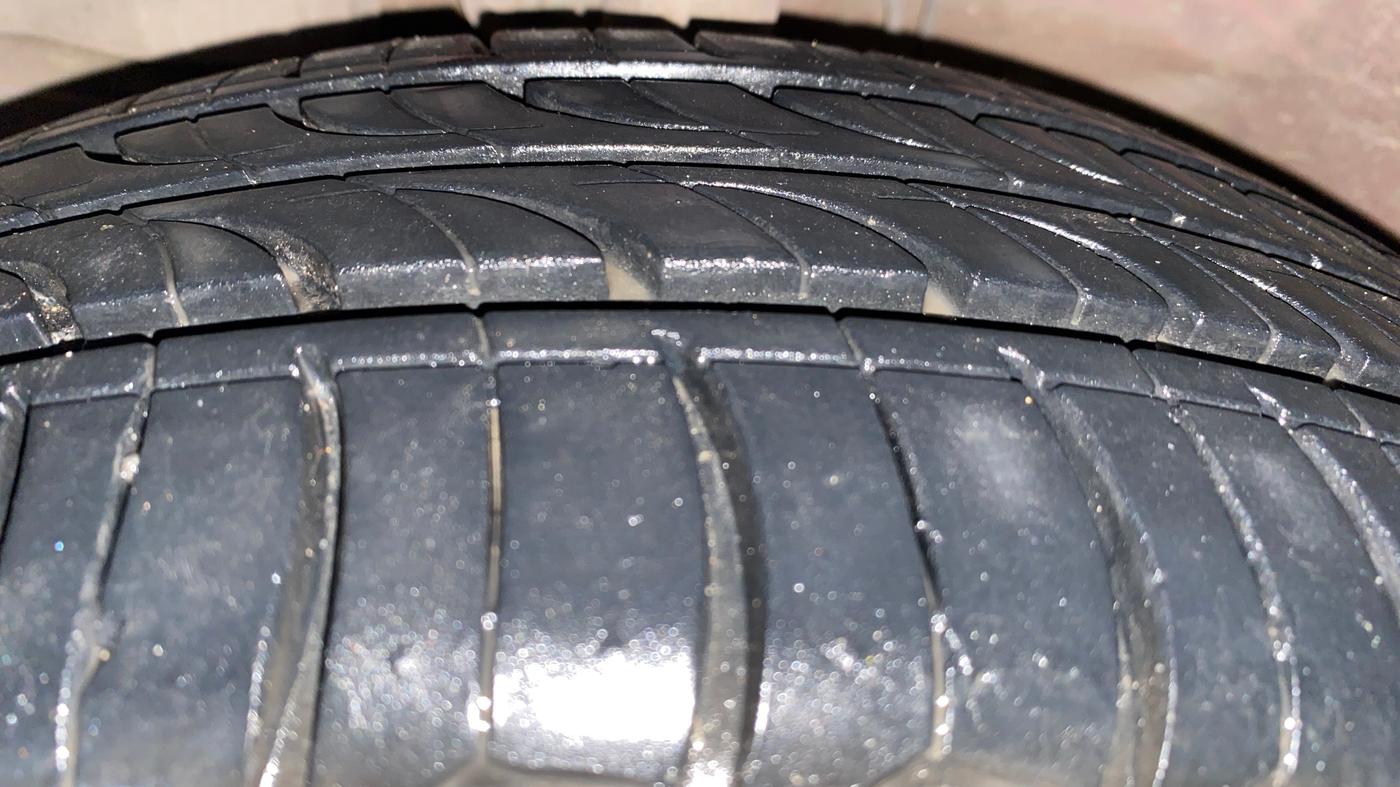 2020 Honda City 1.5L I-VTEC V CVT 5TH GEN, Petrol, Automatic, 32,048 km, Left Front Tyre Tread