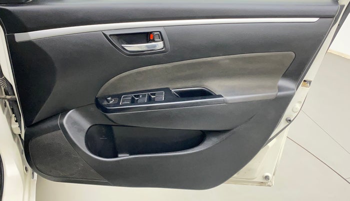 2013 Maruti Swift ZXI, CNG, Manual, 70,041 km, Driver Side Door Panels Control