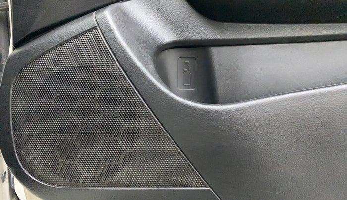 2013 Maruti Swift ZXI, CNG, Manual, 70,041 km, Speaker