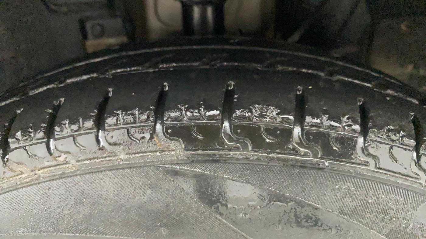 2019 Datsun Redi Go A, Petrol, Manual, 44,536 km, Left Front Tyre Tread
