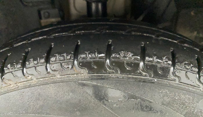 2019 Datsun Redi Go A, Petrol, Manual, 44,536 km, Left Front Tyre Tread
