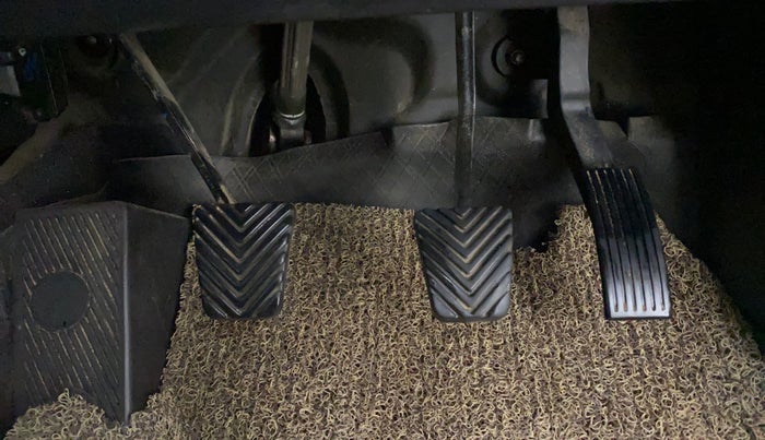 2017 Hyundai Elite i20 ASTA 1.2 (O), Petrol, Manual, 85,249 km, Pedals