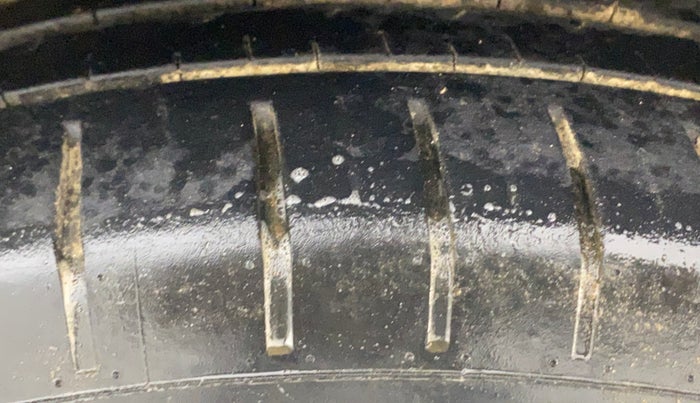 2017 Hyundai Elite i20 ASTA 1.2 (O), Petrol, Manual, 85,249 km, Right Front Tyre Tread