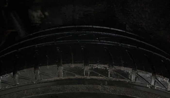 2015 Maruti Wagon R 1.0 VXI, CNG, Manual, 83,196 km, Right Rear Tyre Tread