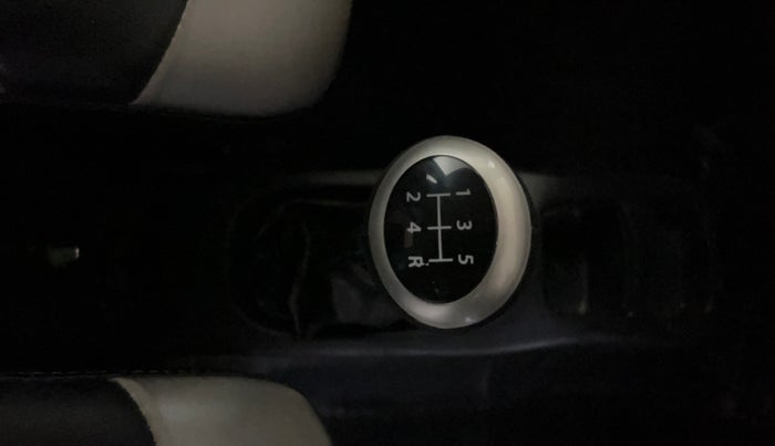 2015 Maruti Wagon R 1.0 VXI, CNG, Manual, 83,196 km, Gear Lever