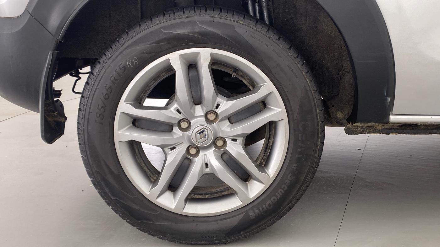 2019 Renault TRIBER 1.0 RXZ, Petrol, Manual, 28,342 km, Right Rear Wheel