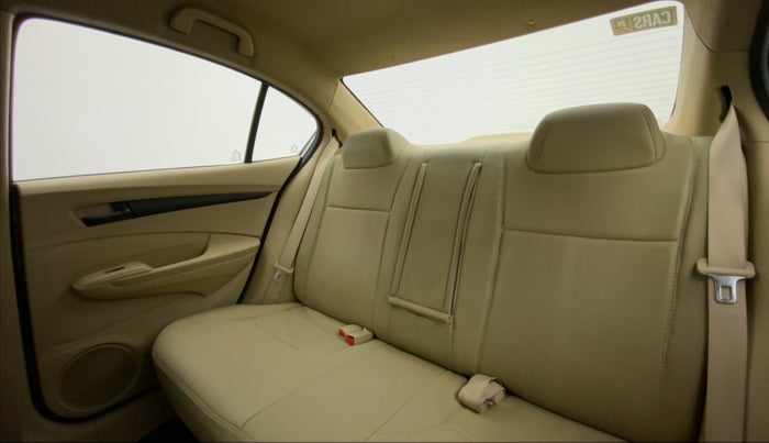 2011 Honda City 1.5L I-VTEC S MT, Petrol, Manual, 80,403 km, Right Side Rear Door Cabin
