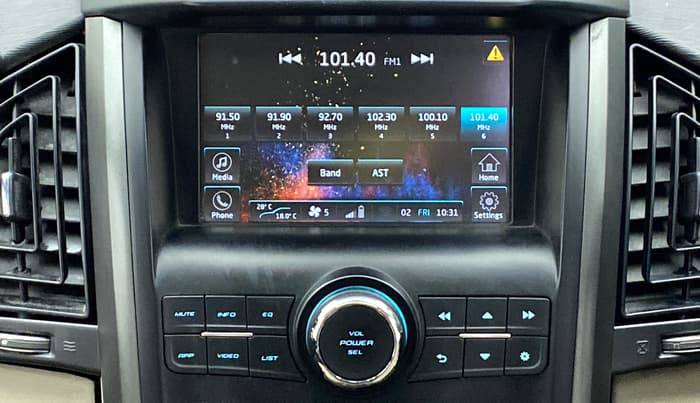 2016 Mahindra XUV500 W10 FWD, Diesel, Manual, 51,351 km, Infotainment System