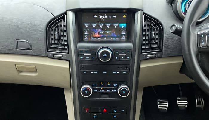 2016 Mahindra XUV500 W10 FWD, Diesel, Manual, 51,351 km, Air Conditioner