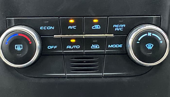 2016 Mahindra XUV500 W10 FWD, Diesel, Manual, 51,351 km, Automatic Climate Control
