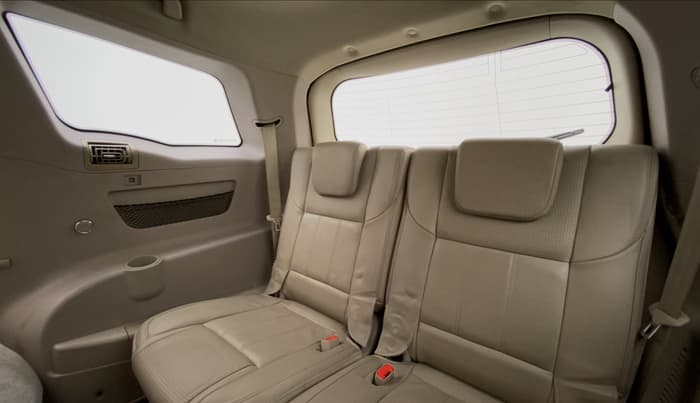 2016 Mahindra XUV500 W10 FWD, Diesel, Manual, 51,351 km, Third Seat Row ( optional )