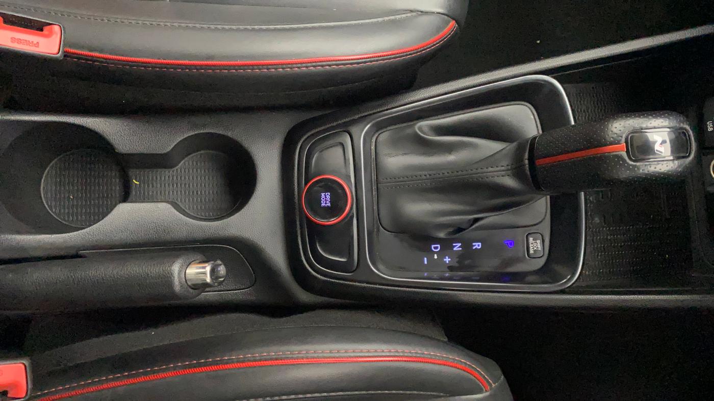 2023 Hyundai VENUE N LINE N8 1.0 TURBO DCT, Petrol, Automatic, 31,125 km, Gear Lever