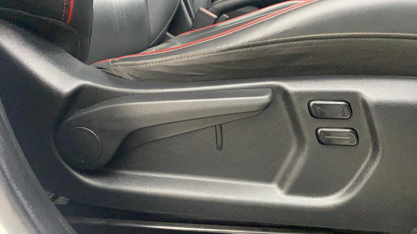 2023 Hyundai VENUE N LINE N8 1.0 TURBO DCT, Petrol, Automatic, 31,125 km, Driver Side Adjustment Panel