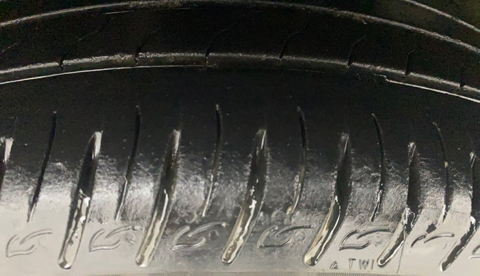 2023 Hyundai VENUE N LINE N8 1.0 TURBO DCT, Petrol, Automatic, 31,115 km, Left Front Tyre Tread