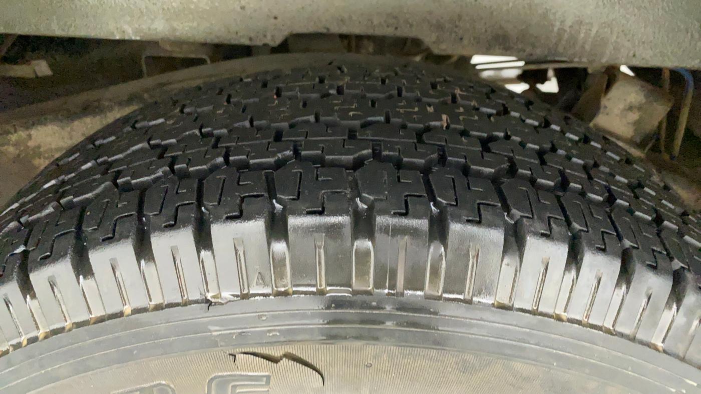 2018 Mahindra Thar CRDE 4X4 BS IV, Diesel, Manual, 21,244 km, Right Rear Tyre Tread