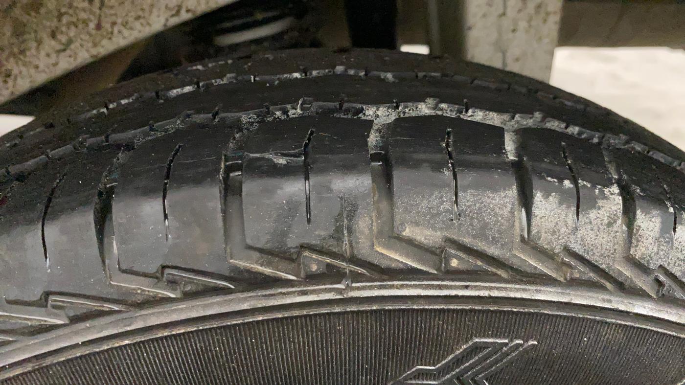 2024 Maruti Eeco 7 STR STD 1.2, Petrol, Manual, 9,543 km, Left Rear Tyre Tread