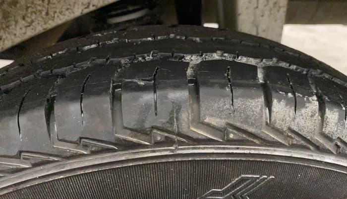 2024 Maruti Eeco 7 STR STD 1.2, Petrol, Manual, 9,543 km, Left Rear Tyre Tread