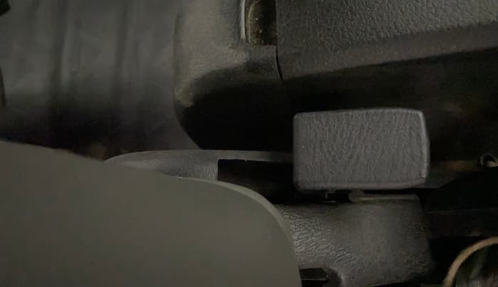 2024 Maruti Eeco 7 STR STD 1.2, Petrol, Manual, 9,543 km, Driver Side Adjustment Panel