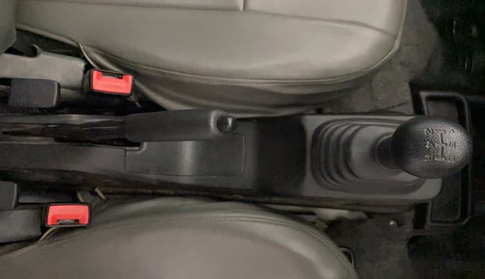 2024 Maruti Eeco 7 STR STD 1.2, Petrol, Manual, 9,543 km, Gear Lever